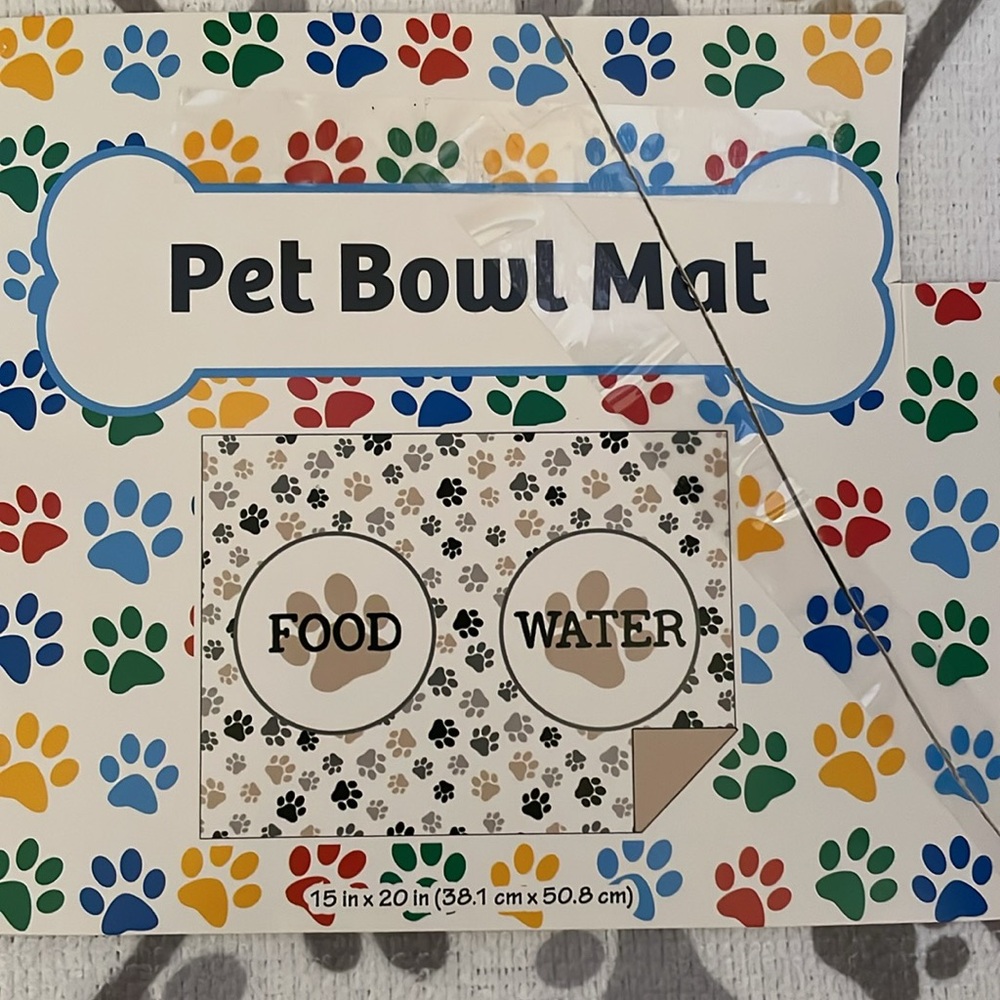 Pet Food Mat-NWT - Picture 2 of 3
